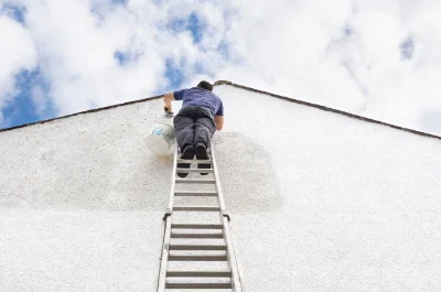 Peinture extérieure à Roncey — façades et ravalement